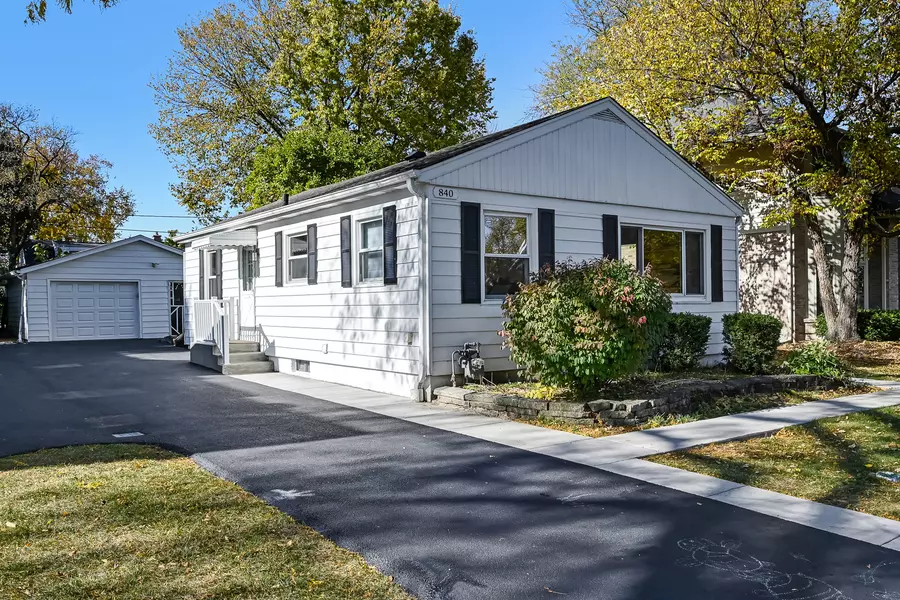 840 S Thurlow ST, Hinsdale, IL 60521