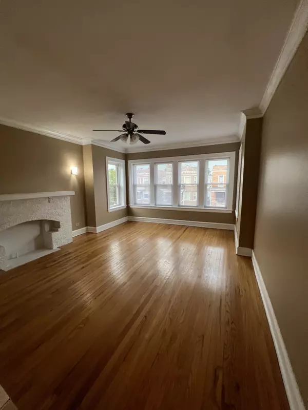 Chicago, IL 60651,1022 N Menard ST #2