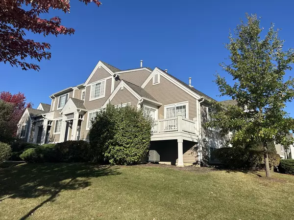 2358 TWILIGHT DR, Aurora, IL 60503