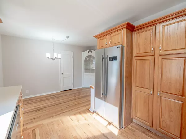 Aurora, IL 60506,237 Ingleside AVE