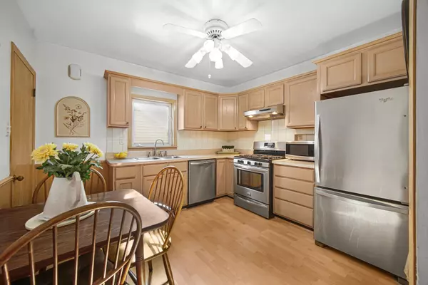 Evergreen Park, IL 60805,9308 Utica AVE S