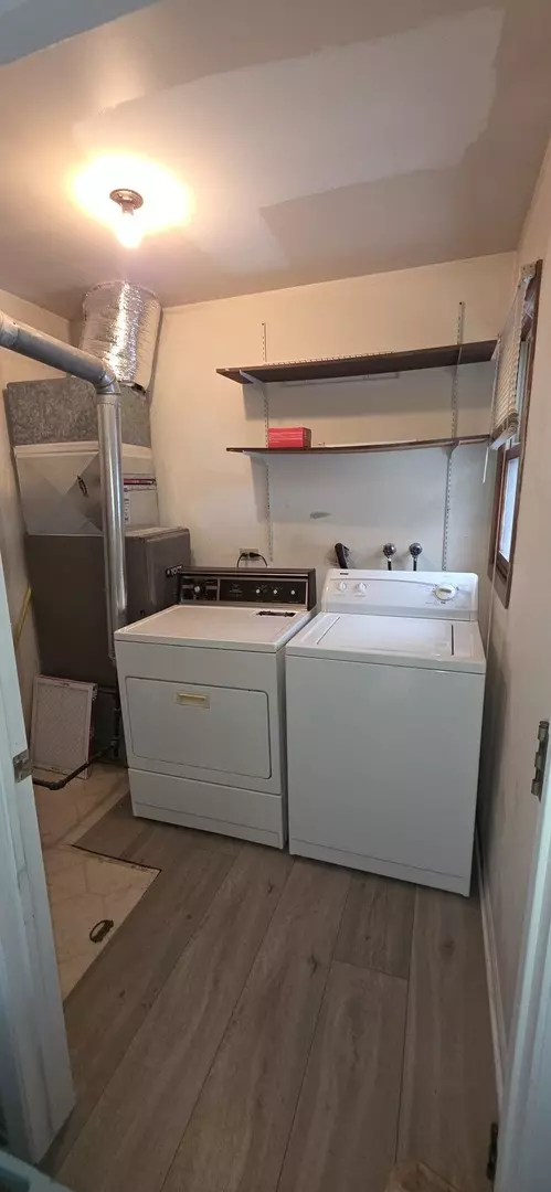 Round Lake Beach, IL 60073,1114 N Oak TER