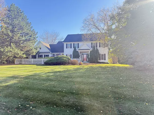 7015 Burning Tree CIR, Mchenry, IL 60050