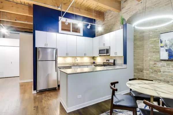 Chicago, IL 60654,300 W Grand AVE #210