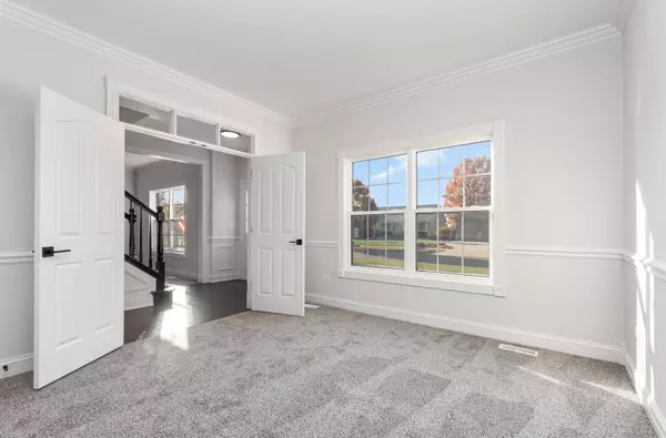 Yorkville, IL 60560,1129 Heartland DR