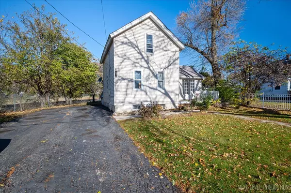 253 Church ST, West Chicago, IL 60185