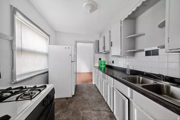 Chicago, IL 60643,10026 S Carpenter ST