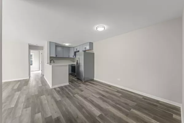 Bensenville, IL 60106,499 Park ST #2D