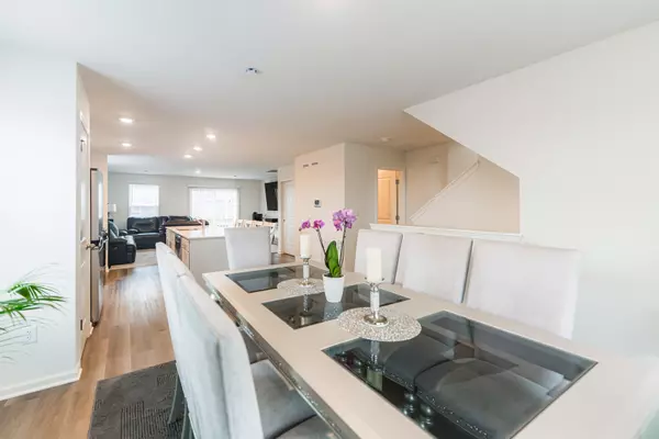 Hampshire, IL 60140,1053 Briar Glen CT