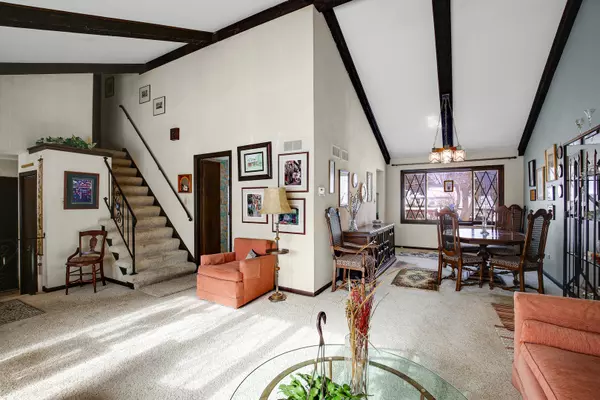 Homewood, IL 60430,1326 Hillview RD