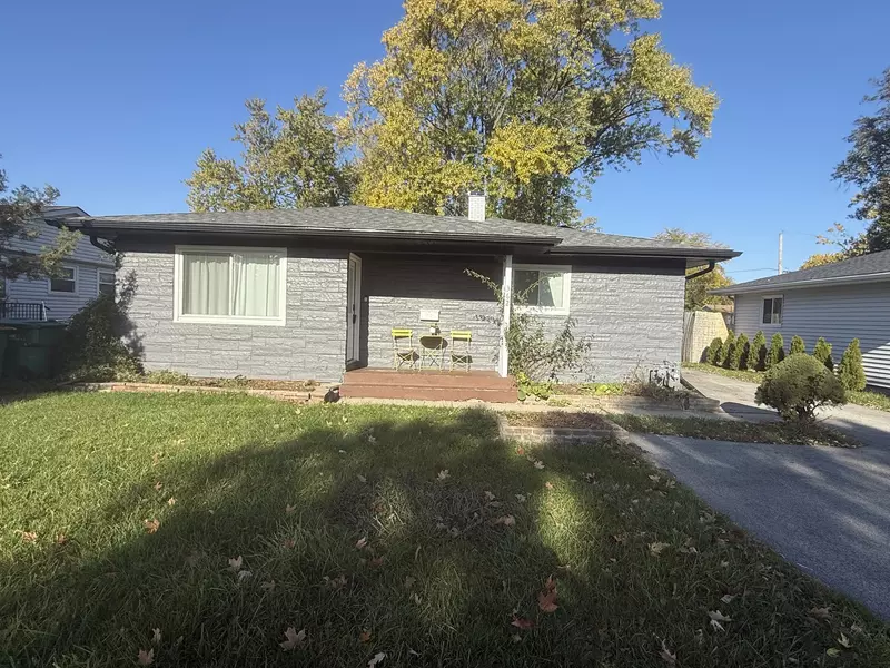 362 Marion CT, Wheeling, IL 60090