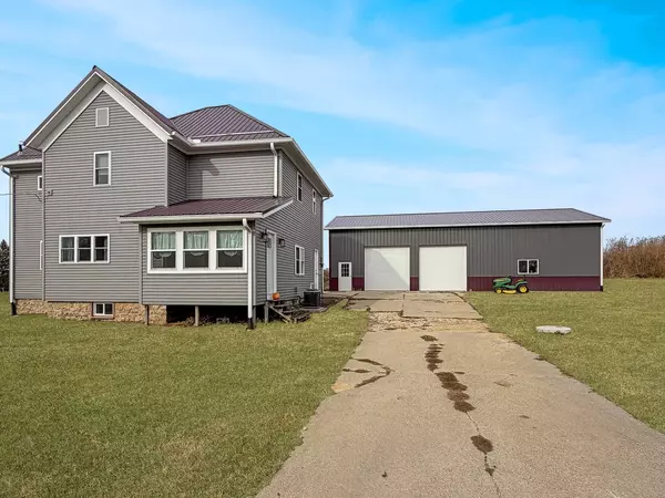 Freeport, IL 61032,2916 Pleasant ST