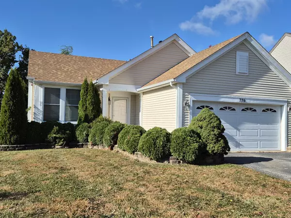 776 Chesterfield LN, North Aurora, IL 60542