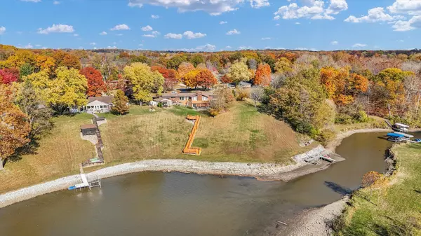 Danville, IL 61832,120 Thornhill DR