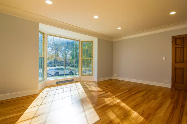 Chicago, IL 60631,6444 N Oketo AVE #1