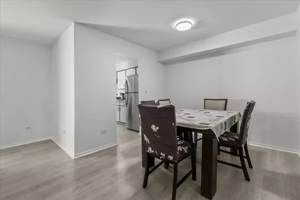 Schaumburg, IL 60193,1518 Harbour CT #A1