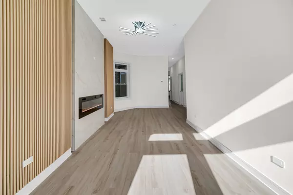 Chicago, IL 60612,2916 W Adams ST