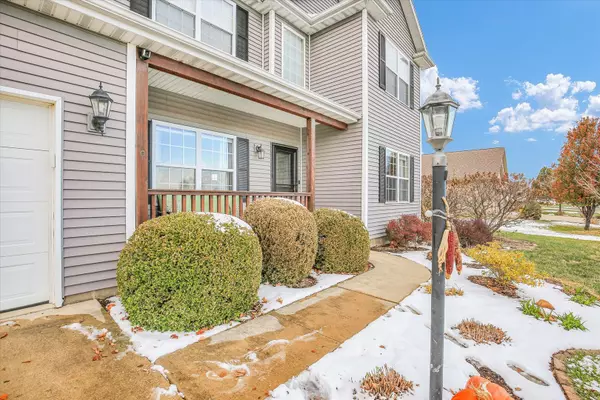 St. Joseph, IL 61873,609 COUNTRY ACRES RD