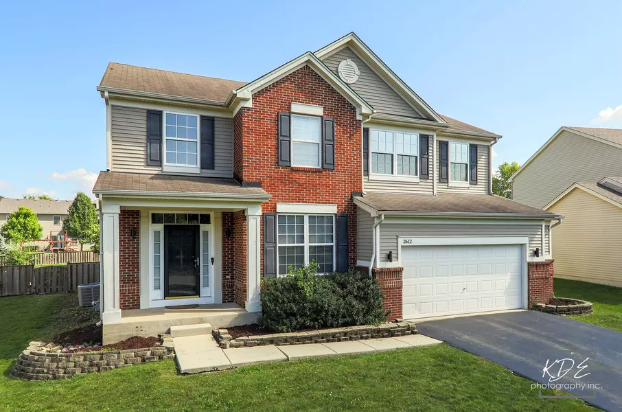 2612 Lundquist DR, Aurora, IL 60503