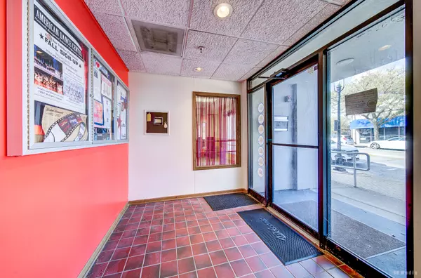 Homewood, IL 60430,1933 Ridge RD