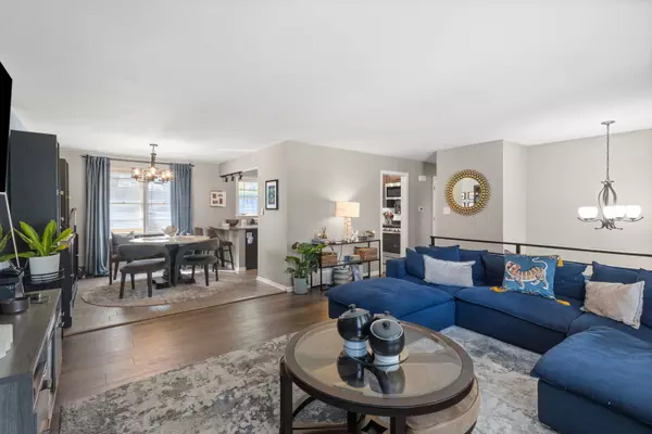 Evergreen Park, IL 60805,2635 W 94th PL