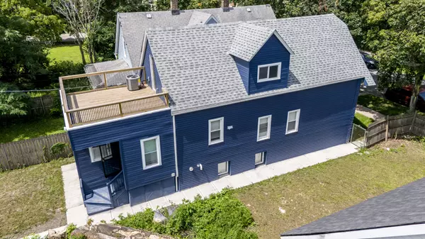 Chicago, IL 60609,845 W 50th PL