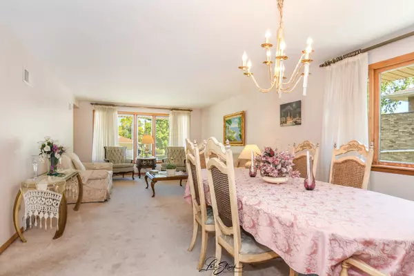 Lansing, IL 60438,3409 173rd PL