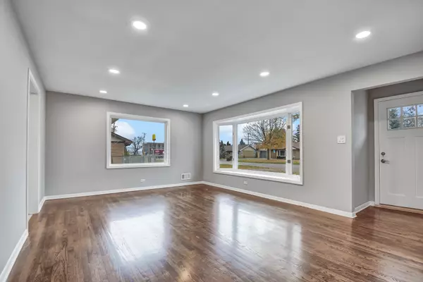 Hickory Hills, IL 60457,9417 S 76th CT