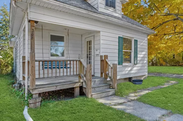 Urbana, IL 61802,208 S Poplar ST