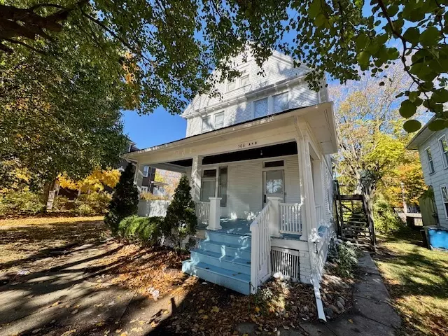 506 E Chestnut ST, Bloomington, IL 61701