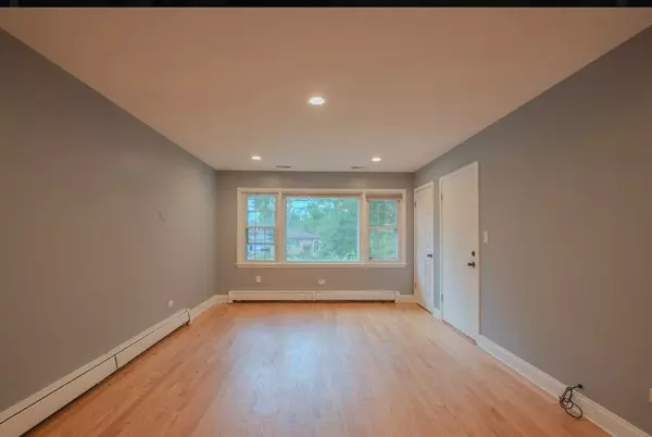 Bensenville, IL 60106,323 Marshall RD #2