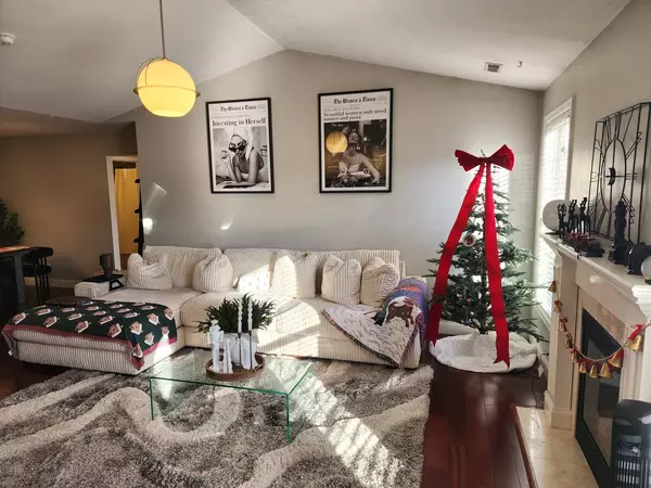 Urbana, IL 61802,3038 Stillwater Landing #201