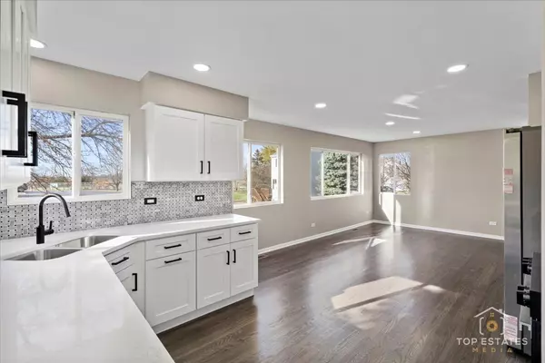 Joliet, IL 60431,737 Springwood DR