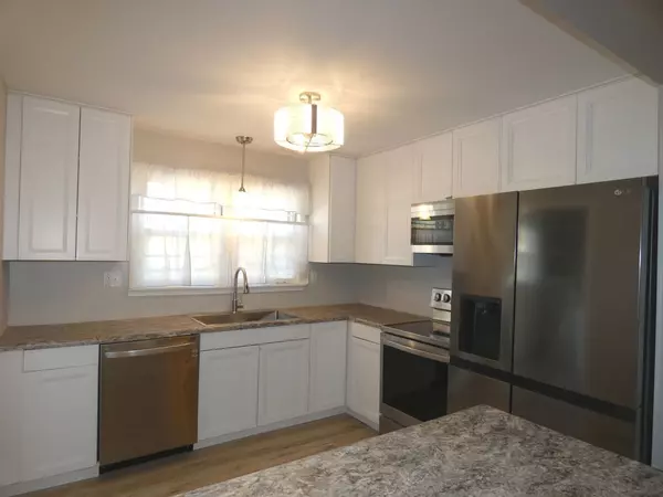 Crest Hill, IL 60403,2300 Greengold ST