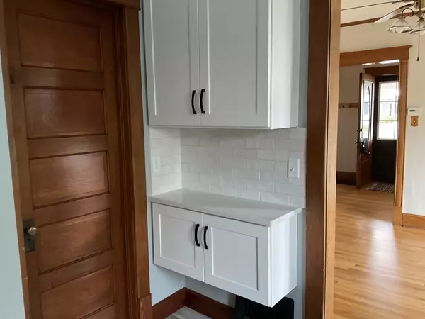 Yorkville, IL 60560,903 S Main ST