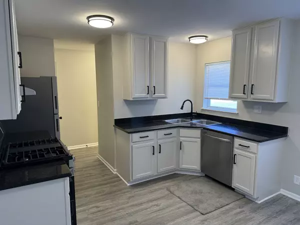 Aurora, IL 60506,685 OLD INDIAN TRAIL RD