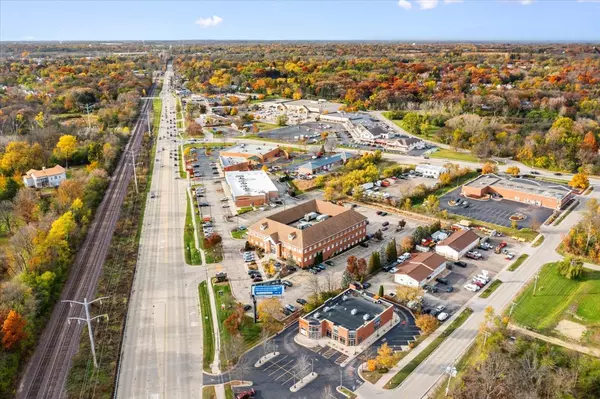 Fox River Grove, IL 60021,912 Northwest HWY #206