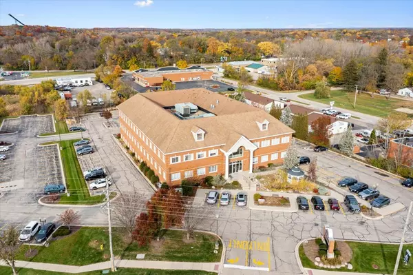 Fox River Grove, IL 60021,912 Northwest HWY #206