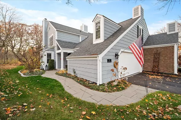 92 Whittington CRSE, St. Charles, IL 60174