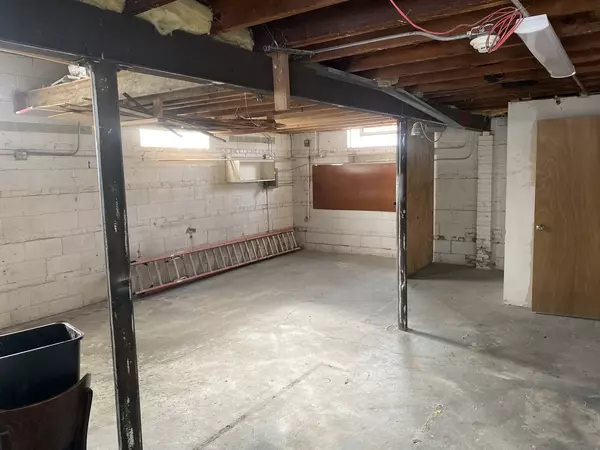 North Riverside, IL 60546,2200 S 1st AVE