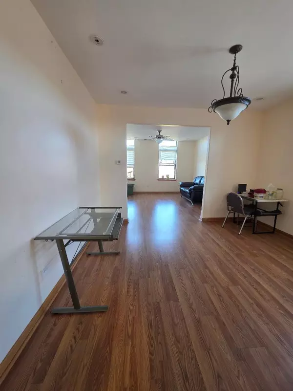 Chicago, IL 60608,2843 S Archer ST #3fl