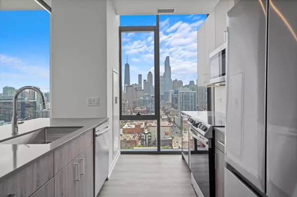 Chicago, IL 60610,808 N Cleveland AVE #2101