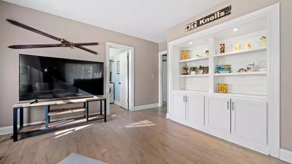 Byron, IL 61010,401 W 3rd ST