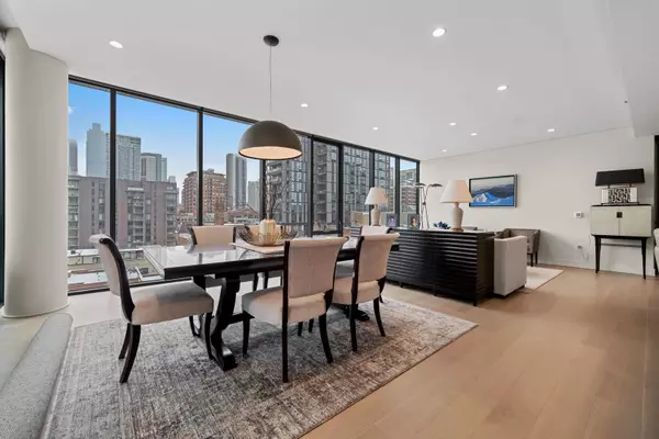 Chicago, IL 60654,366 W Superior ST #801