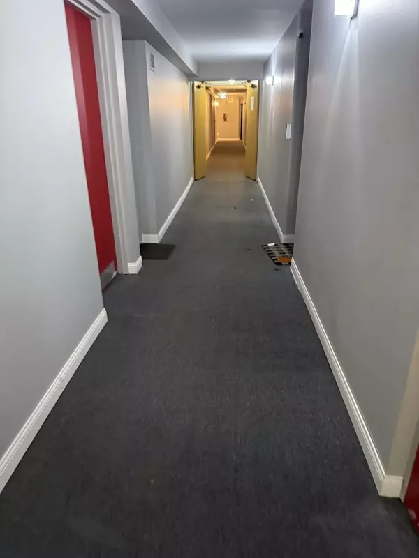 Chicago, IL 60649,Address not disclosed