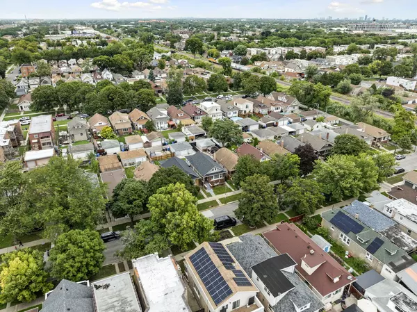 Chicago, IL 60639,4630 W Montana ST