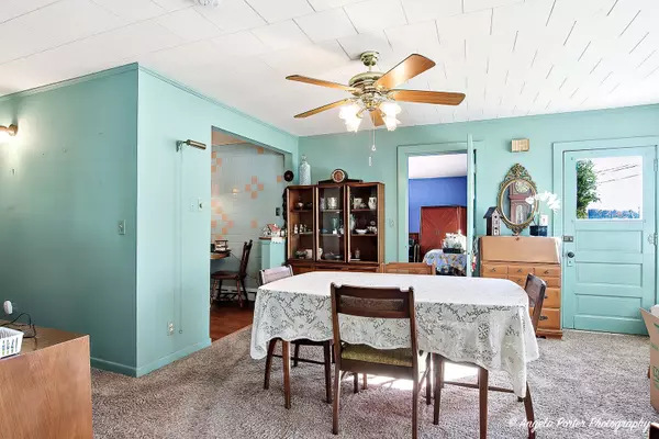 Mchenry, IL 60051,814 N River RD