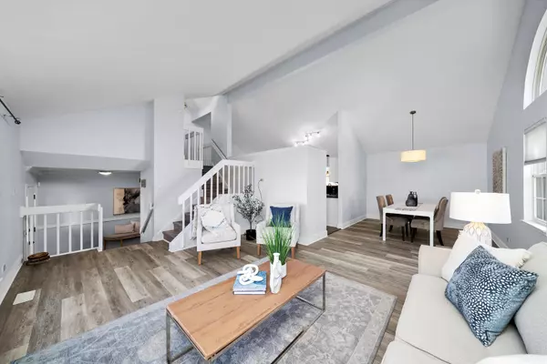 Aurora, IL 60502,167 Forestview CT