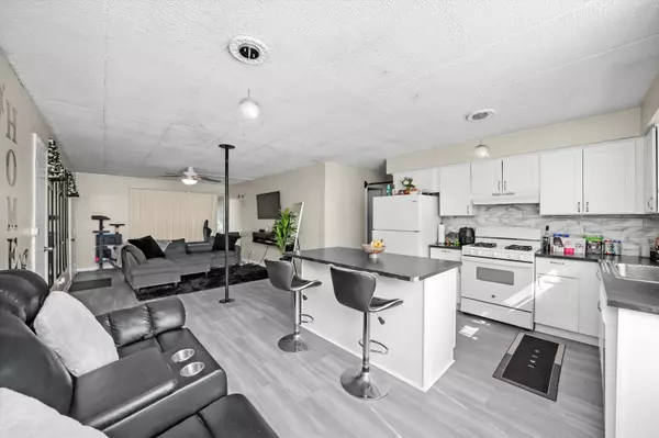 Chicago, IL 60644,129 N Mason AVE #105