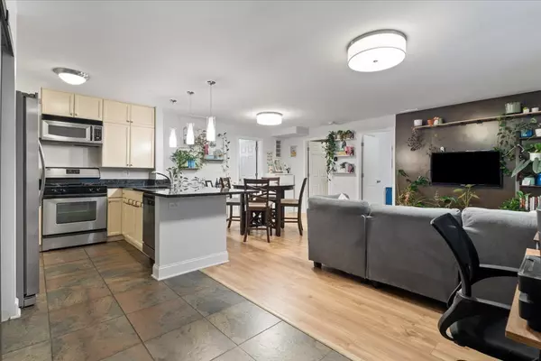 Chicago, IL 60612,Address not disclosed